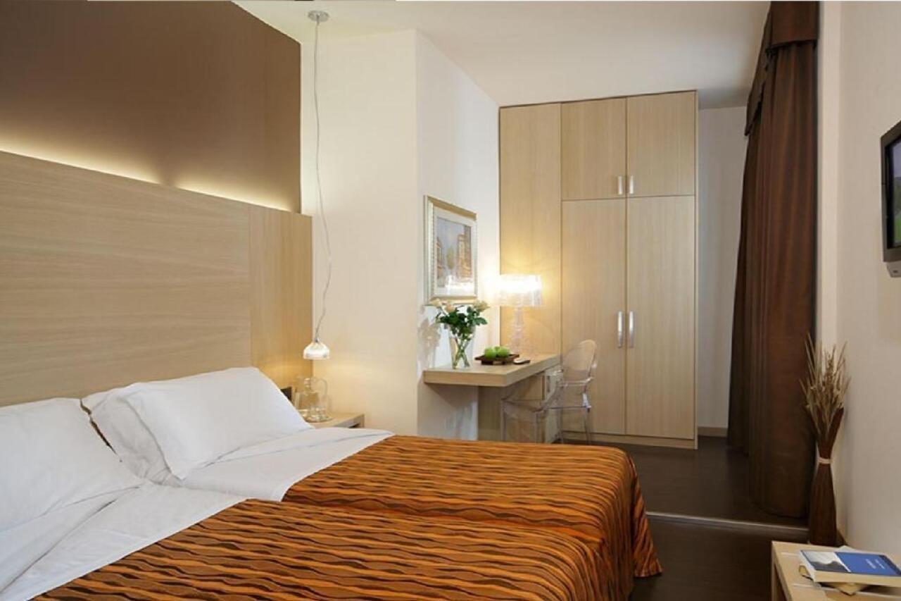 Hotel Paris Mestre Esterno foto