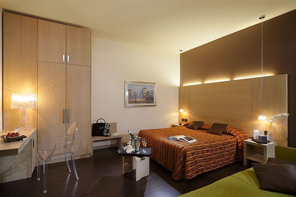 Hotel Paris Mestre Esterno foto