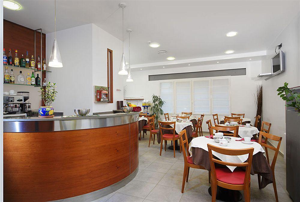 Hotel Paris Mestre Esterno foto